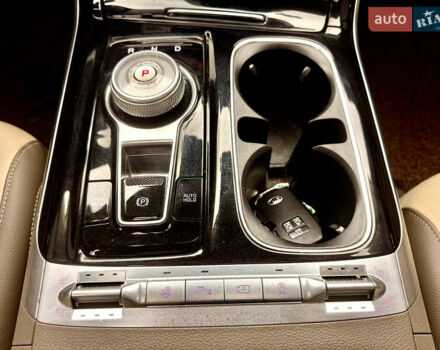 Белый Киа Карнивал, объемом двигателя 2.2 л и пробегом 85 тыс. км за 35500 $, фото 16 на Automoto.ua