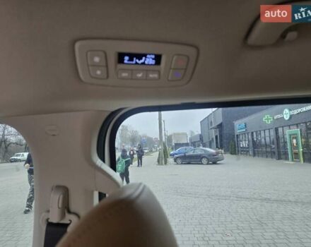 Білий Кіа Карнівал, об'ємом двигуна 2.15 л та пробігом 167 тис. км за 33000 $, фото 15 на Automoto.ua