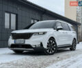 Белый Киа Карнивал, объемом двигателя 2.15 л и пробегом 12 тыс. км за 43900 $, фото 1 на Automoto.ua
