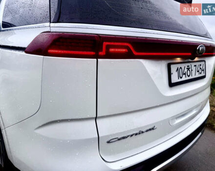 Белый Киа Карнивал, объемом двигателя 2.2 л и пробегом 85 тыс. км за 35500 $, фото 6 на Automoto.ua