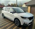 Белый Киа Карнивал, объемом двигателя 2.2 л и пробегом 71 тыс. км за 30000 $, фото 1 на Automoto.ua