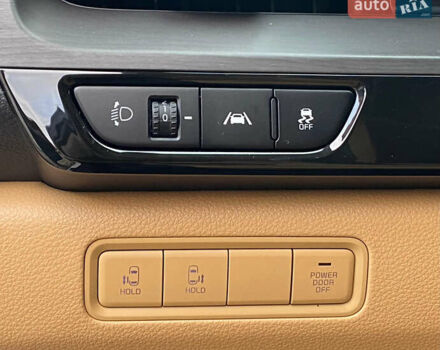 Білий Кіа Карнівал, об'ємом двигуна 2.2 л та пробігом 152 тис. км за 29950 $, фото 11 на Automoto.ua