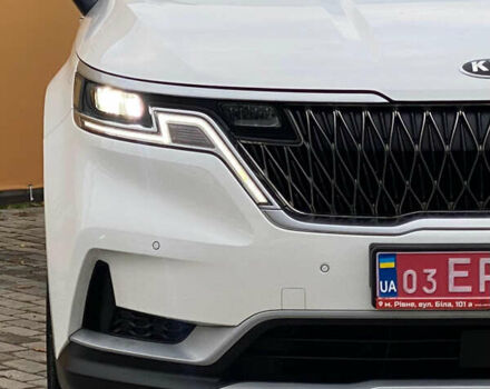 Белый Киа Карнивал, объемом двигателя 2.2 л и пробегом 152 тыс. км за 29500 $, фото 3 на Automoto.ua