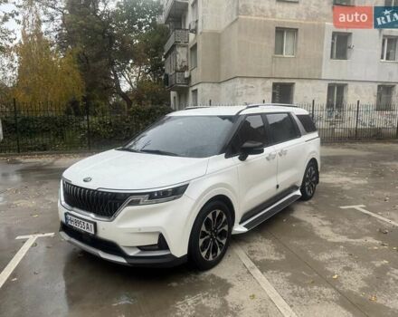 Белый Киа Карнивал, объемом двигателя 2.15 л и пробегом 78 тыс. км за 32300 $, фото 2 на Automoto.ua