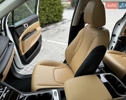 Белый Киа Карнивал, объемом двигателя 2.2 л и пробегом 23 тыс. км за 41900 $, фото 84 на Automoto.ua