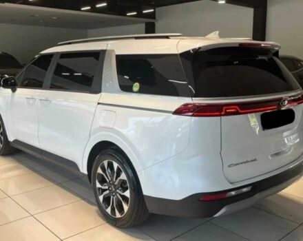 Білий Кіа Карнівал, об'ємом двигуна 2.2 л та пробігом 70 тис. км за 26000 $, фото 3 на Automoto.ua