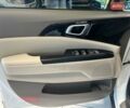 Білий Кіа Карнівал, об'ємом двигуна 2.15 л та пробігом 70 тис. км за 42500 $, фото 12 на Automoto.ua