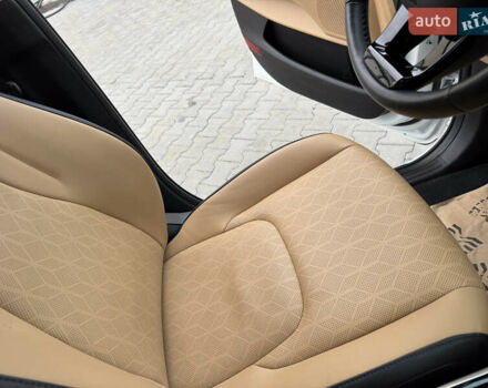 Белый Киа Карнивал, объемом двигателя 2.2 л и пробегом 23 тыс. км за 41900 $, фото 63 на Automoto.ua