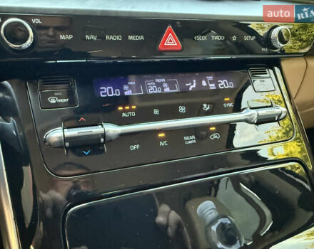 Белый Киа Карнивал, объемом двигателя 2.2 л и пробегом 11 тыс. км за 44900 $, фото 45 на Automoto.ua