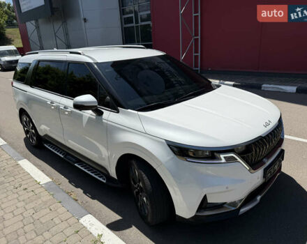Белый Киа Карнивал, объемом двигателя 2.2 л и пробегом 11 тыс. км за 44900 $, фото 1 на Automoto.ua