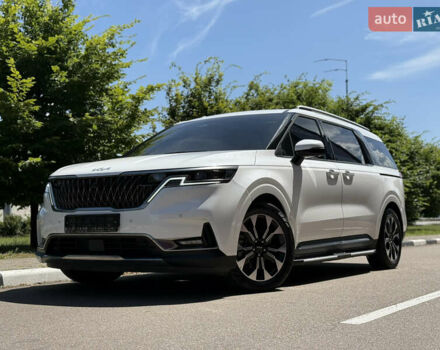 Белый Киа Карнивал, объемом двигателя 2.2 л и пробегом 11 тыс. км за 44900 $, фото 3 на Automoto.ua