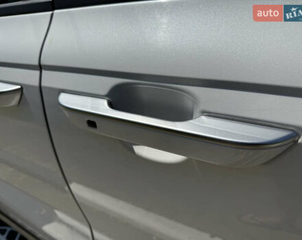 Белый Киа Карнивал, объемом двигателя 2.2 л и пробегом 11 тыс. км за 44900 $, фото 16 на Automoto.ua