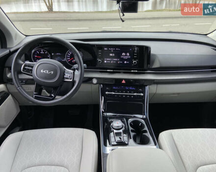Киа Карнивал 2023 в Киеве на Automoto.ua Белый Киа Карнивал, объемом двигателя 2.2 л и пробегом 62 тыс. км за 45800 $, фото 9 на Automoto.ua