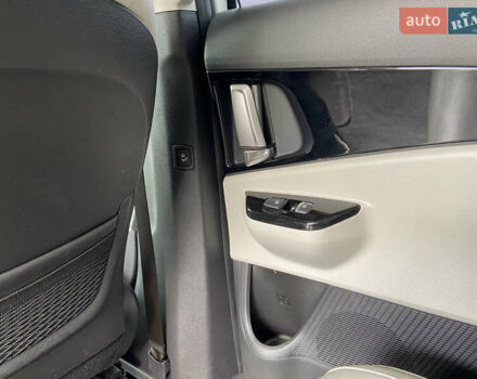 Киа Карнивал 2023 в Киеве на Automoto.ua Белый Киа Карнивал, объемом двигателя 2.2 л и пробегом 62 тыс. км за 45800 $, фото 15 на Automoto.ua