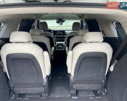 Киа Карнивал 2023 в Киеве на Automoto.ua Белый Киа Карнивал, объемом двигателя 2.2 л и пробегом 62 тыс. км за 45800 $, фото 25 на Automoto.ua