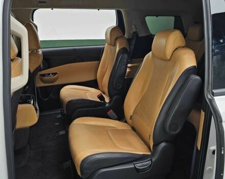 Белый Киа Карнивал, объемом двигателя 2.2 л и пробегом 97 тыс. км за 33400 $, фото 11 на Automoto.ua