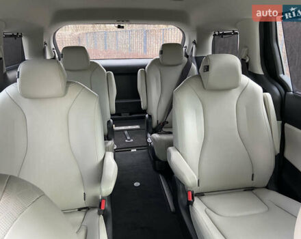 Киа Карнивал 2023 в Киеве на Automoto.ua Белый Киа Карнивал, объемом двигателя 2.2 л и пробегом 62 тыс. км за 45800 $, фото 12 на Automoto.ua