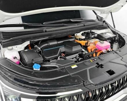 Белый Киа Карнивал, объемом двигателя 1.6 л и пробегом 12 тыс. км за 36600 $, фото 4 на Automoto.ua