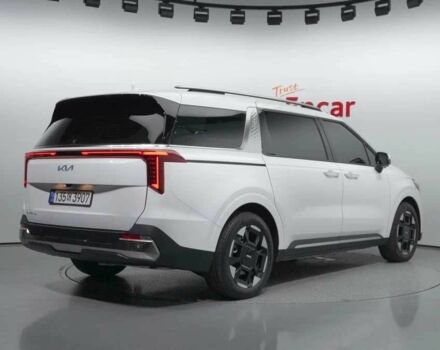 Белый Киа Карнивал, объемом двигателя 2.2 л и пробегом 4 тыс. км за 34000 $, фото 2 на Automoto.ua