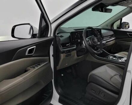 Белый Киа Карнивал, объемом двигателя 2.2 л и пробегом 4 тыс. км за 35000 $, фото 18 на Automoto.ua