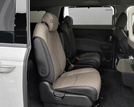 Белый Киа Карнивал, объемом двигателя 2.2 л и пробегом 4 тыс. км за 34000 $, фото 10 на Automoto.ua