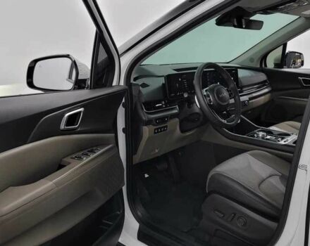 Белый Киа Карнивал, объемом двигателя 2.2 л и пробегом 4 тыс. км за 34000 $, фото 5 на Automoto.ua