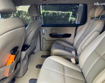 Белый Киа Карнивал, объемом двигателя 2.2 л и пробегом 145 тыс. км за 30490 $, фото 25 на Automoto.ua