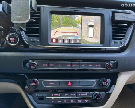 Белый Киа Карнивал, объемом двигателя 2.2 л и пробегом 145 тыс. км за 30490 $, фото 22 на Automoto.ua