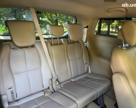 Белый Киа Карнивал, объемом двигателя 2.2 л и пробегом 145 тыс. км за 30490 $, фото 34 на Automoto.ua