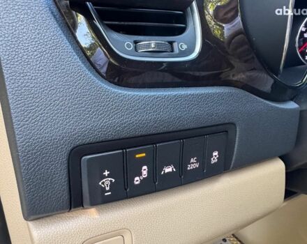 Белый Киа Карнивал, объемом двигателя 2.2 л и пробегом 145 тыс. км за 30490 $, фото 17 на Automoto.ua