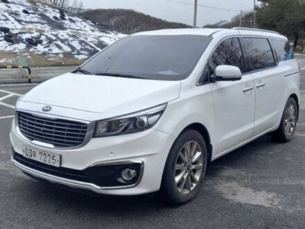 Киа Карнивал 2016 в Киеве на Automoto.ua Белый Киа Карнивал, объемом двигателя 2.2 л и пробегом 153 тыс. км за 16500 $, фото 1 на Automoto.ua