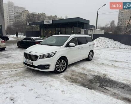 Белый Киа Карнивал, объемом двигателя 2.2 л и пробегом 180 тыс. км за 22200 $, фото 1 на Automoto.ua