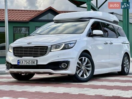 Белый Киа Карнивал, объемом двигателя 2.2 л и пробегом 145 тыс. км за 25000 $, фото 1 на Automoto.ua