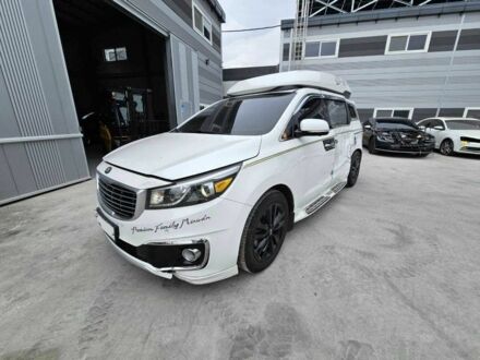 Киа Карнивал 2017 в Львове на Automoto.ua Белый Киа Карнивал, объемом двигателя 2.2 л и пробегом 150 тыс. км за 18000 $, фото 1 на Automoto.ua