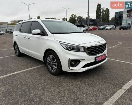 Белый Киа Карнивал, объемом двигателя 2.2 л и пробегом 117 тыс. км за 22500 $, фото 1 на Automoto.ua