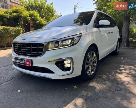 Білий Кіа Карнівал, об'ємом двигуна 2.2 л та пробігом 145 тис. км за 30490 $, фото 1 на Automoto.ua