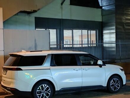 Белый Киа Карнивал, объемом двигателя 3.5 л и пробегом 177 тыс. км за 36000 $, фото 1 на Automoto.ua