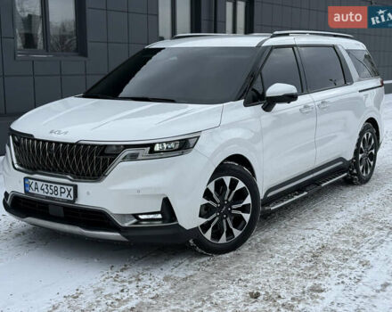Белый Киа Карнивал, объемом двигателя 2.2 л и пробегом 12 тыс. км за 43900 $, фото 1 на Automoto.ua