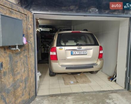 Бежевый Киа Карнивал, объемом двигателя 2.9 л и пробегом 90 тыс. км за 9100 $, фото 8 на Automoto.ua