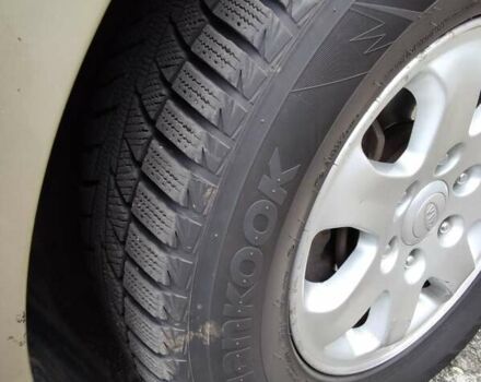 Бежевый Киа Карнивал, объемом двигателя 2.9 л и пробегом 90 тыс. км за 9100 $, фото 13 на Automoto.ua