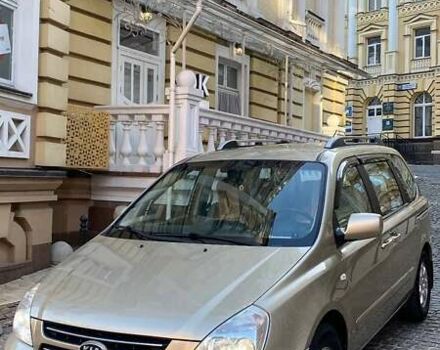 Бежевый Киа Карнивал, объемом двигателя 2.9 л и пробегом 90 тыс. км за 9100 $, фото 3 на Automoto.ua
