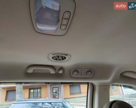 Бежевый Киа Карнивал, объемом двигателя 2.9 л и пробегом 90 тыс. км за 9100 $, фото 10 на Automoto.ua