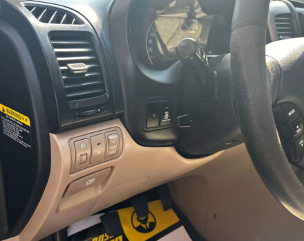 Киа Карнивал 2008 в Черновцах на Automoto.ua Бежевый Киа Карнивал, объемом двигателя 2.9 л и пробегом 308 тыс. км за 7500 $, фото 8 на Automoto.ua