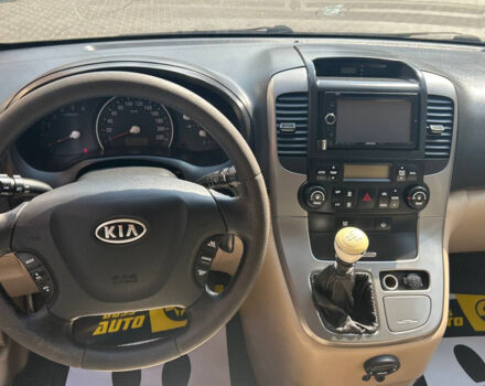 Киа Карнивал 2008 в Черновцах на Automoto.ua Бежевый Киа Карнивал, объемом двигателя 2.9 л и пробегом 308 тыс. км за 7500 $, фото 9 на Automoto.ua