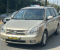 Киа Карнивал 2008 в Черновцах на Automoto.ua Бежевый Киа Карнивал, объемом двигателя 2.9 л и пробегом 308 тыс. км за 7500 $, фото 2 на Automoto.ua