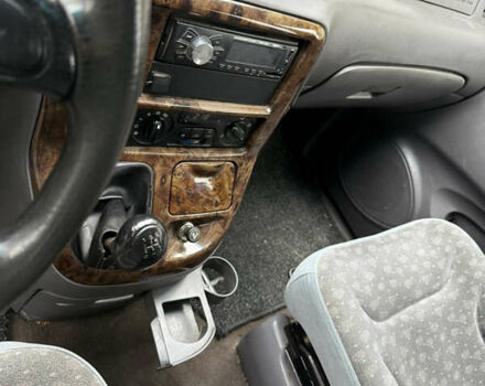 Черный Киа Карнивал, объемом двигателя 2.9 л и пробегом 250 тыс. км за 2100 $, фото 5 на Automoto.ua