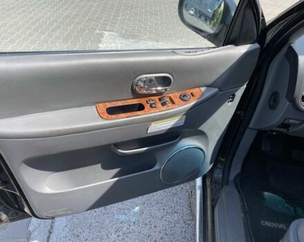 Киа Карнивал 2004 в Ровно на Automoto.ua Черный Киа Карнивал, объемом двигателя 2.9 л и пробегом 300 тыс. км за 2100 $, фото 9 на Automoto.ua