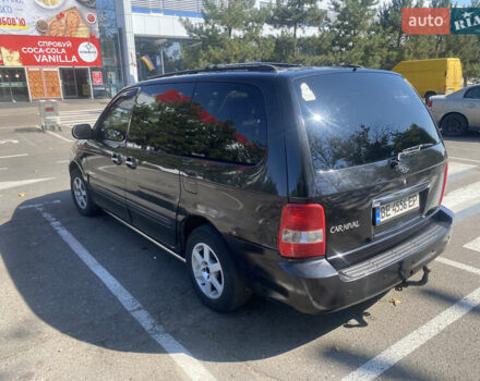 Черный Киа Карнивал, объемом двигателя 2.9 л и пробегом 536 тыс. км за 3500 $, фото 3 на Automoto.ua