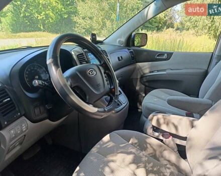 Чорний Кіа Карнівал, об'ємом двигуна 2.9 л та пробігом 282 тис. км за 6500 $, фото 7 на Automoto.ua