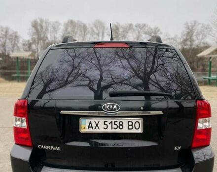 Чорний Кіа Карнівал, об'ємом двигуна 2.66 л та пробігом 372 тис. км за 6500 $, фото 3 на Automoto.ua